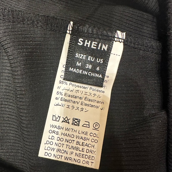 Black long sleeve - Picture 2 of 2